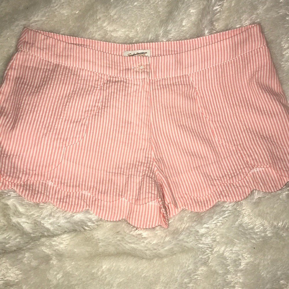 Red Camel striped scalloped shorts sz 9/11
